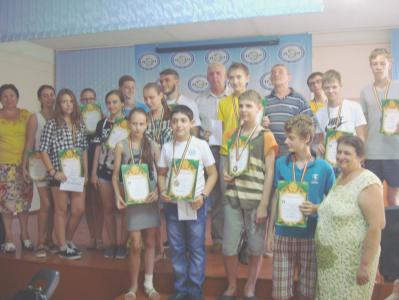 фото призёров первенства Ростовской области по шахматам среди юношей и девушек, 2016 год г.Миллерово