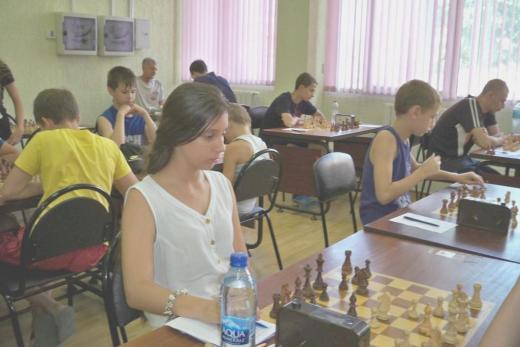 Емельяненко Элина